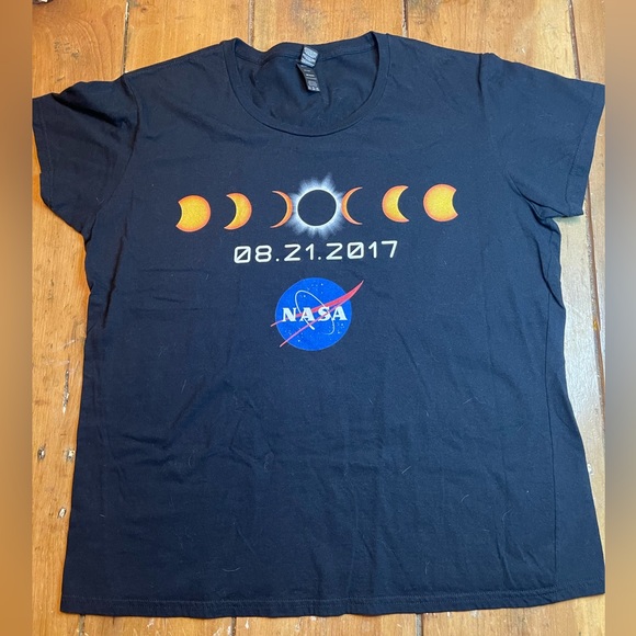 Vintage NASA Total Solar Eclipse T-Shirt size XL - Picture 1 of 4